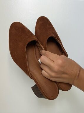 Universal Threads Brown Suede Mules